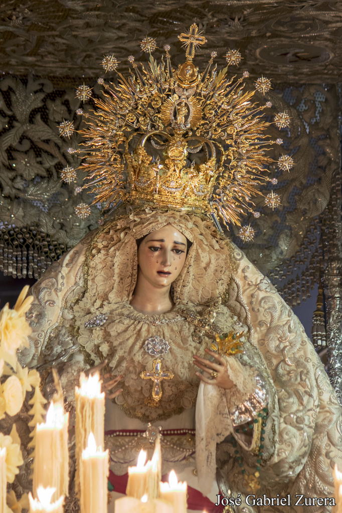 María Santísima de la Paz y Esperanza Coronada